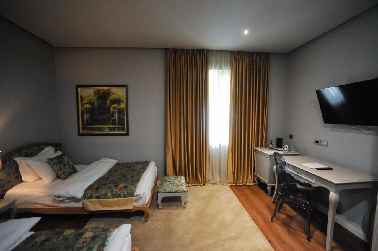 Classic 4* Тирана